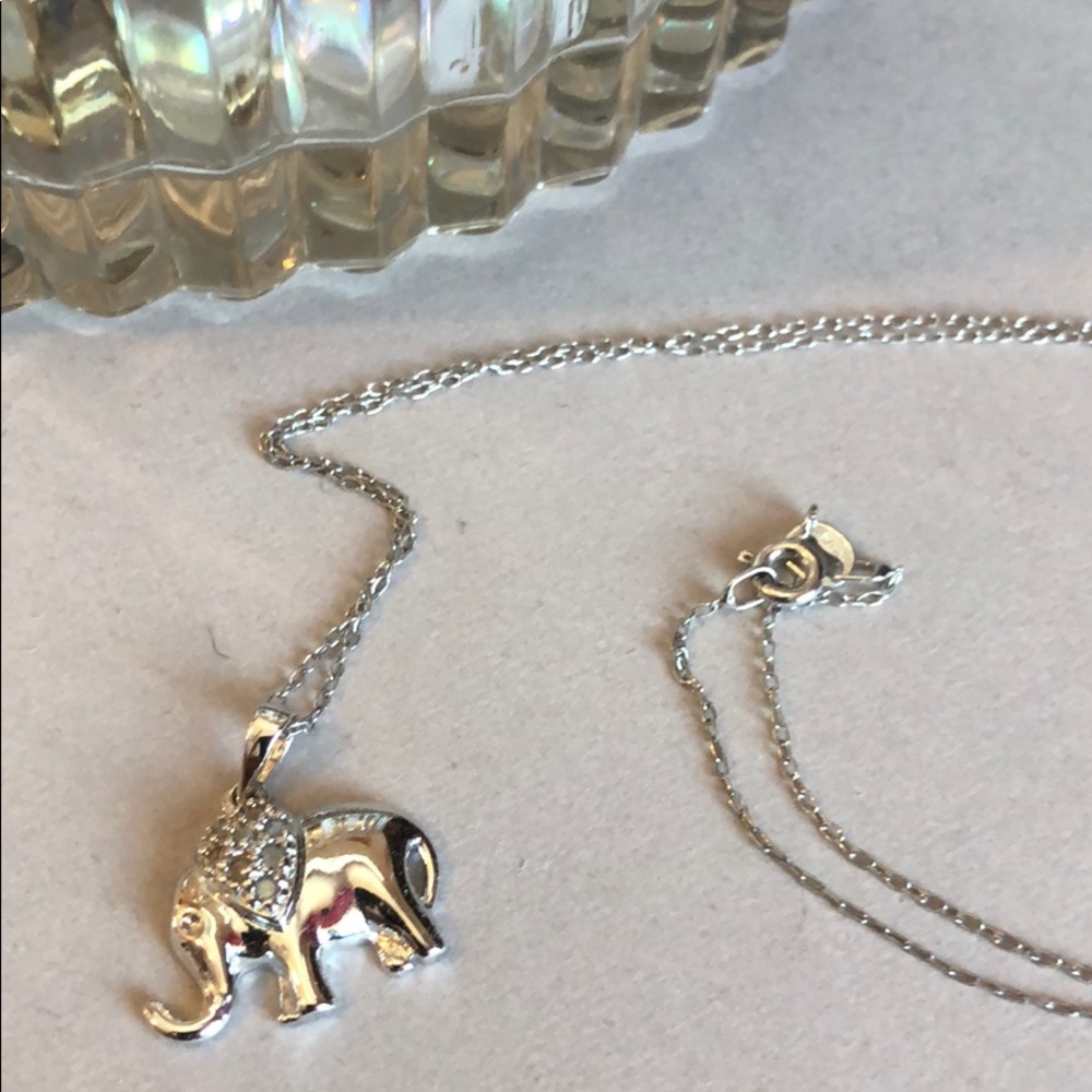 NWOT: Diamond Elephant Pendant!